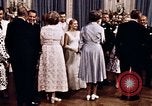 Immagine di Tricia la cerimonia di nozze Washington DC USA, 1971, secondo 24 filmato di repertorio 65675056995