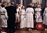 Immagine di Tricia la cerimonia di nozze Washington DC USA, 1971, secondo 35 filmato di repertorio 65675056995