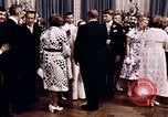 Immagine di Tricia la cerimonia di nozze Washington DC USA, 1971, secondo 48 filmato di repertorio 65675056995