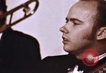 Immagine di Orchestra al matrimonio Washington DC USA, 1971, secondo 23 filmato di repertorio 65675056996