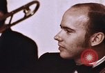 Immagine di Orchestra al matrimonio Washington DC USA, 1971, secondo 24 filmato di repertorio 65675056996
