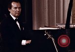 Immagine di Orchestra al matrimonio Washington DC USA, 1971, secondo 32 filmato di repertorio 65675056996
