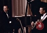 Immagine di Orchestra al matrimonio Washington DC USA, 1971, secondo 41 filmato di repertorio 65675056996