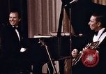 Immagine di Orchestra al matrimonio Washington DC USA, 1971, secondo 42 filmato di repertorio 65675056996