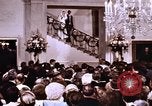 Image Tricia bouquet Washington DC USA, 1971, de la seconde 7 séquences d'archives historiques vidéo 65675056999