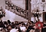 Image Tricia bouquet Washington DC USA, 1971, de la seconde 18 séquences d'archives historiques vidéo 65675056999