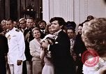 Standbild Hochzeitsfeier Washington DC USA, 1971, aus Sekunde 15 historischem Filmmaterial Videoclip 65675057000