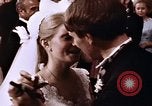 Standbild Hochzeitsfeier Washington DC USA, 1971, aus Sekunde 44 historischem Filmmaterial Videoclip 65675057000
