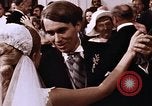 Standbild Hochzeitsfeier Washington DC USA, 1971, aus Sekunde 49 historischem Filmmaterial Videoclip 65675057000