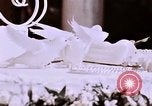 Image Tricia's Wedding Cake Washington DC USA, 1971, de la seconde 32 séquences d'archives historiques vidéo 65675057001