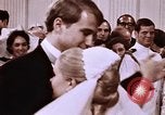 Standbild Tricia's erste Tanz Washington DC USA, 1971, aus Sekunde 9 historischem Filmmaterial Videoclip 65675057002