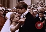 Standbild Tricia's erste Tanz Washington DC USA, 1971, aus Sekunde 12 historischem Filmmaterial Videoclip 65675057002