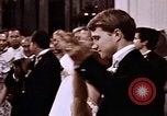 Standbild Tricia's erste Tanz Washington DC USA, 1971, aus Sekunde 19 historischem Filmmaterial Videoclip 65675057002