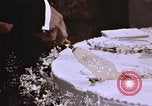 Image Tricia's Wedding Cake Washington DC USA, 1971, de la seconde 27 séquences d'archives historiques vidéo 65675057003