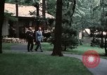 Image leader soviétique Léonide Brejnev Camp David Maryland USA, 1973, de la seconde 19 séquences d'archives historiques vidéo 65675057031