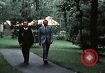 Image leader soviétique Léonide Brejnev Camp David Maryland USA, 1973, de la seconde 30 séquences d'archives historiques vidéo 65675057031