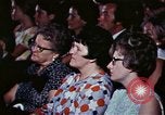 Standbild Abschlussfeier Washington DC USA, 1971, aus Sekunde 33 historischem Filmmaterial Videoclip 65675057133