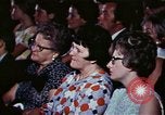 Standbild Abschlussfeier Washington DC USA, 1971, aus Sekunde 34 historischem Filmmaterial Videoclip 65675057133