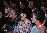 Standbild Abschlussfeier Washington DC USA, 1971, aus Sekunde 35 historischem Filmmaterial Videoclip 65675057133