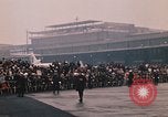 Standbild Präsident Nixon Berlin Besuch Berlin Deutschland, 1969, aus Sekunde 4 historischem Filmmaterial Videoclip 65675057241