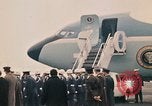 Standbild Präsident Nixon Berlin Besuch Berlin Deutschland, 1969, aus Sekunde 30 historischem Filmmaterial Videoclip 65675057241