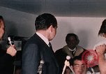 Standbild Fußballspiel Fayetteville Arkansas USA, 1969, aus Sekunde 57 historischem Filmmaterial Videoclip 65675057257
