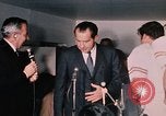 Standbild Fußballspiel Fayetteville Arkansas USA, 1969, aus Sekunde 62 historischem Filmmaterial Videoclip 65675057257
