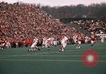 Standbild Texas versus Arkansas Fußball Spiel Fayetteville Arkansas USA, 1969, aus Sekunde 20 historischem Filmmaterial Videoclip 65675057261