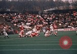 Standbild Texas versus Arkansas Fußball Spiel Fayetteville Arkansas USA, 1969, aus Sekunde 47 historischem Filmmaterial Videoclip 65675057261