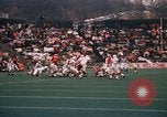 Standbild Texas versus Arkansas Fußball Spiel Fayetteville Arkansas USA, 1969, aus Sekunde 51 historischem Filmmaterial Videoclip 65675057261