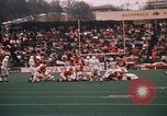 Standbild Texas versus Arkansas Fußball Spiel Fayetteville Arkansas USA, 1969, aus Sekunde 54 historischem Filmmaterial Videoclip 65675057261