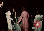Immagine di Prima Signora Patricia Nixon Washington DC USA, 1973, secondo 3 filmato di repertorio 65675057319