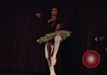 Immagine di Prima Signora Patricia Nixon Washington DC USA, 1973, secondo 12 filmato di repertorio 65675057319