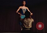 Immagine di Prima Signora Patricia Nixon Washington DC USA, 1973, secondo 32 filmato di repertorio 65675057319