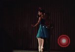 Immagine di Prima Signora Patricia Nixon Washington DC USA, 1973, secondo 53 filmato di repertorio 65675057319