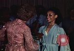 Immagine di Prima Signora Patricia Nixon Washington DC USA, 1973, secondo 14 filmato di repertorio 65675057320