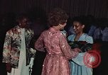 Immagine di Prima Signora Patricia Nixon Washington DC USA, 1973, secondo 21 filmato di repertorio 65675057320