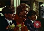 Standbild First Lady Pat Nixon Washington DC USA, 1973, aus Sekunde 36 historischem Filmmaterial Videoclip 65675057330