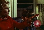 Standbild First Lady Pat Nixon Washington DC USA, 1973, aus Sekunde 52 historischem Filmmaterial Videoclip 65675057330
