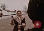 Standbild First Lady Pat Nixon China, 1972, aus Sekunde 29 historischem Filmmaterial Videoclip 65675057333