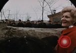 Standbild First Lady Pat Nixon China, 1972, aus Sekunde 18 historischem Filmmaterial Videoclip 65675057335