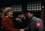 Standbild First Lady Pat Nixon China, 1972, aus Sekunde 58 historischem Filmmaterial Videoclip 65675057335
