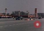 Immagine di Piazza Tiananmen Pechino Cina, 1972, secondo 26 filmato di repertorio 65675057336
