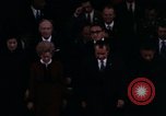 Immagine di Nixon saluta Enlai Pechino Cina, 1972, secondo 3 filmato di repertorio 65675057337