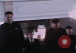 Immagine di Nixon saluta Enlai Pechino Cina, 1972, secondo 24 filmato di repertorio 65675057337