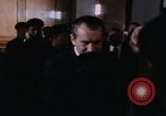 Immagine di Nixon saluta Enlai Pechino Cina, 1972, secondo 51 filmato di repertorio 65675057337
