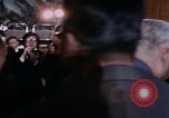 Immagine di Nixon saluta Enlai Pechino Cina, 1972, secondo 60 filmato di repertorio 65675057337