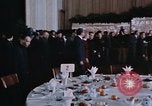Standbild Nixon und Enlai Speisen Peking China, 1972, aus Sekunde 11 historischem Filmmaterial Videoclip 65675057339