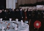 Standbild Nixon und Enlai Speisen Peking China, 1972, aus Sekunde 13 historischem Filmmaterial Videoclip 65675057339