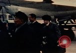 Immagine di Nixon arrivo Shanghai Shanghai in Cina, 1972, secondo 61 filmato di repertorio 65675057342